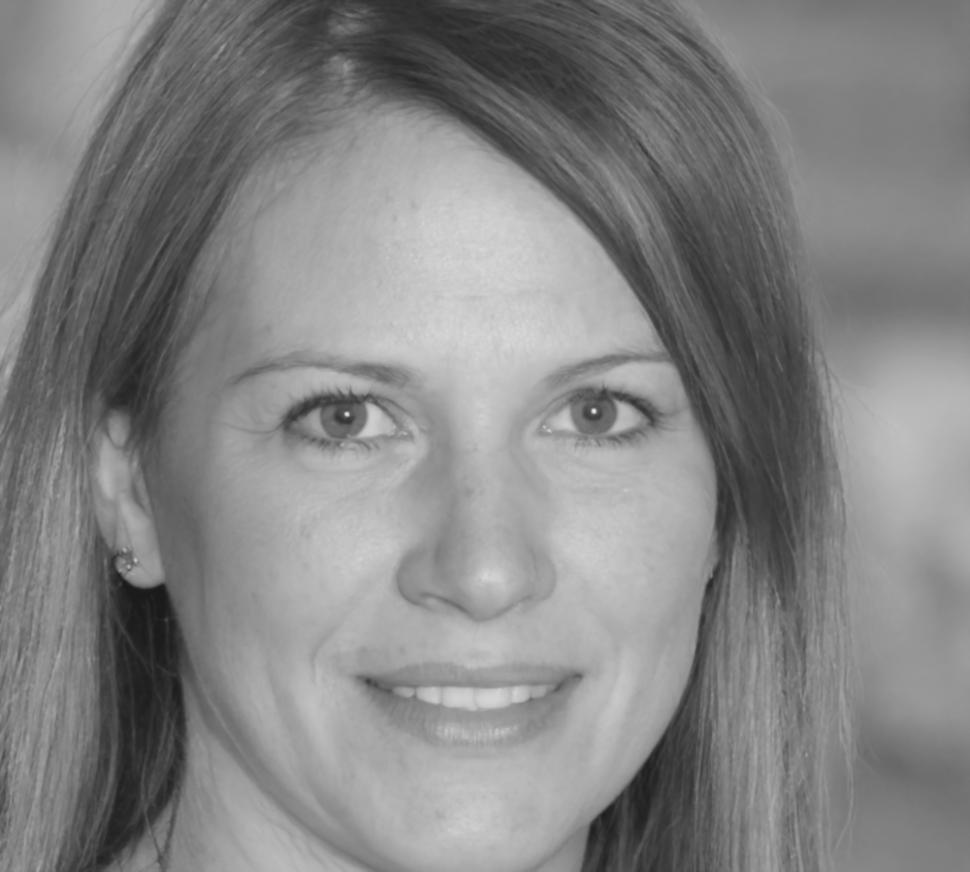 Helga Zimmermann, Finanzexpertin