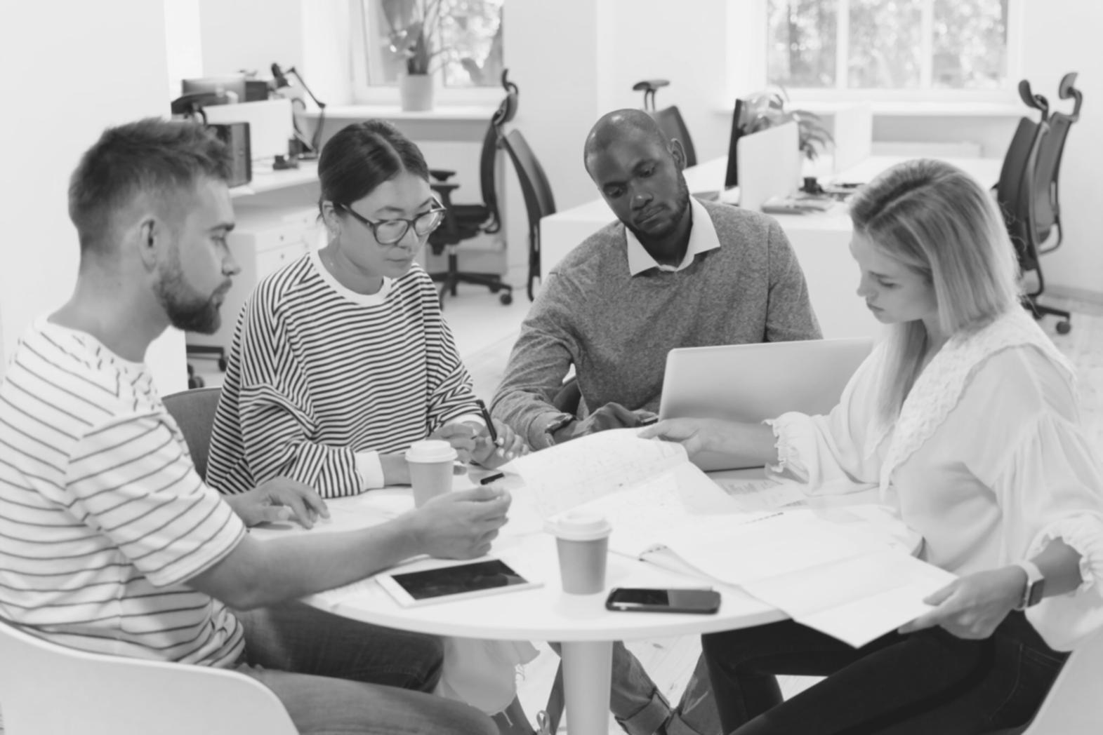 Erfolgreiche Projektanalyse und Dateninterpretation im Unternehmen